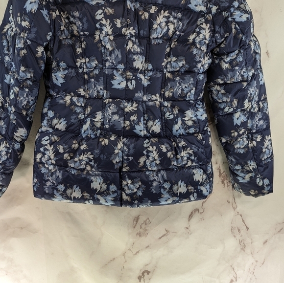 Lands End Down Jacket Womens 8 Medium Puffer Coat Blue Floral Zip Puffy FP Power - Picture 7 of 11